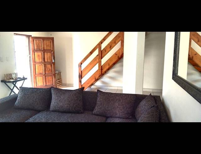 3 BEDROOM DUPLEX FOR SALE IN BLUFF
